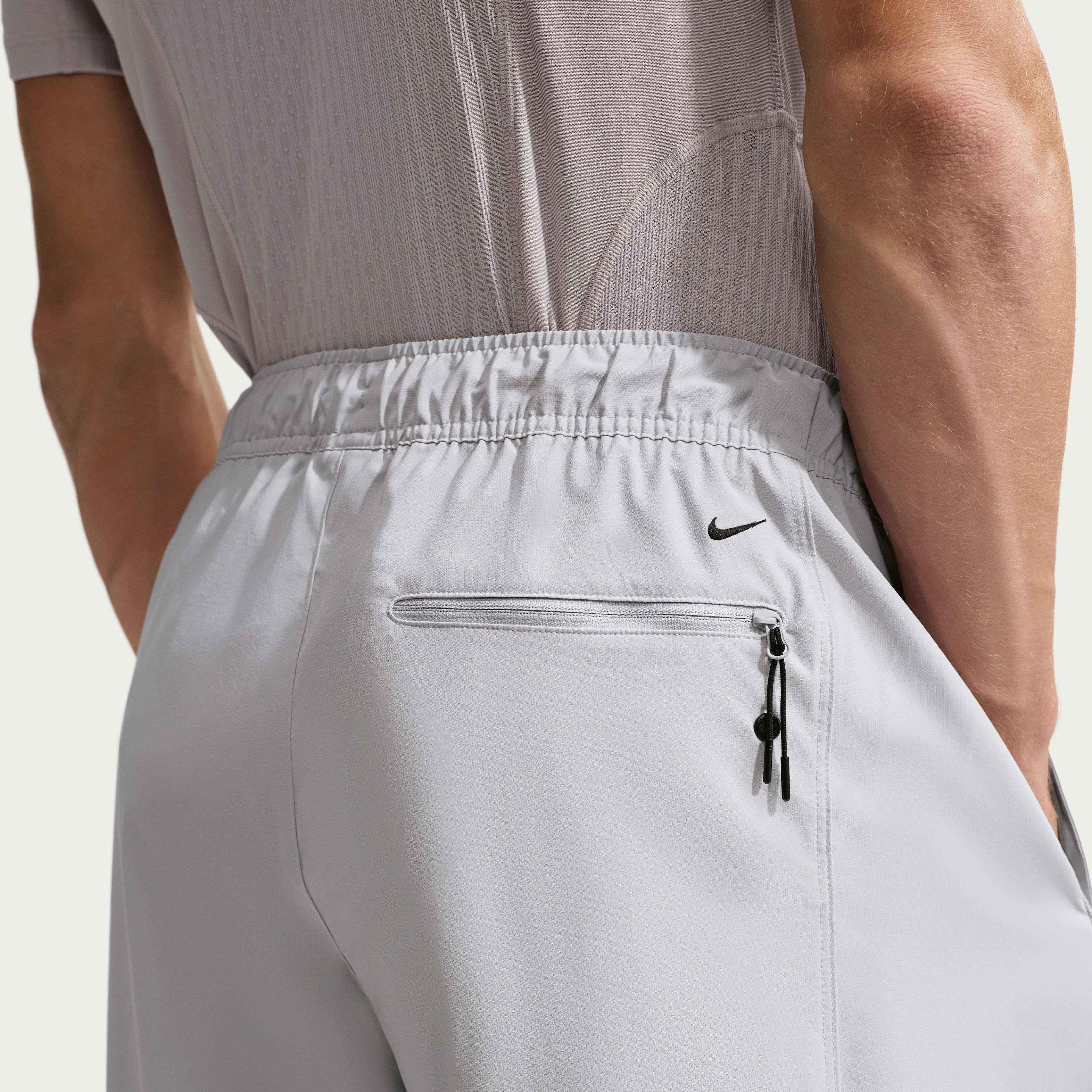 Nike Tech Helios Men's Dri-FIT Pants | The Summit